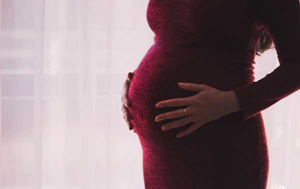 昆明试管代孕服务公司,高龄做泰国试管婴儿助孕——生命线上的抉择_渝中区妇